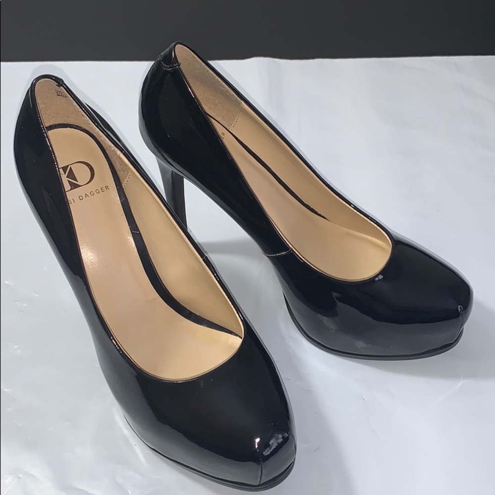 KELSI DAGGER platform heels black women 8 M